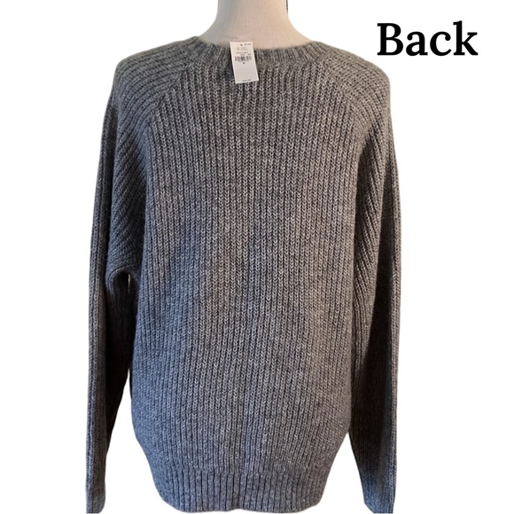 Old Navy Heather Gray Cozy Shaker Stitch Crew Neck Sweater Size Medium - Picture 5 of 8